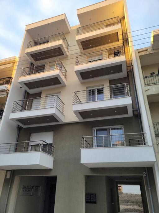8 Blocks Apartments 2B อเล็กซานโดรโพลิส ภายนอก รูปภาพ